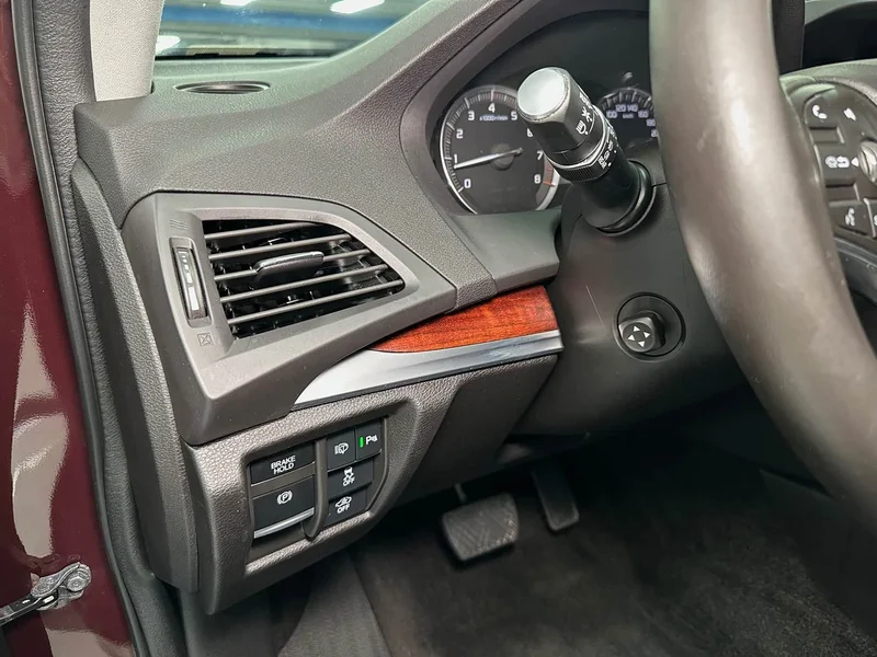 Acura MDX — фото 17