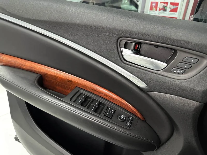 Acura MDX — фото 18