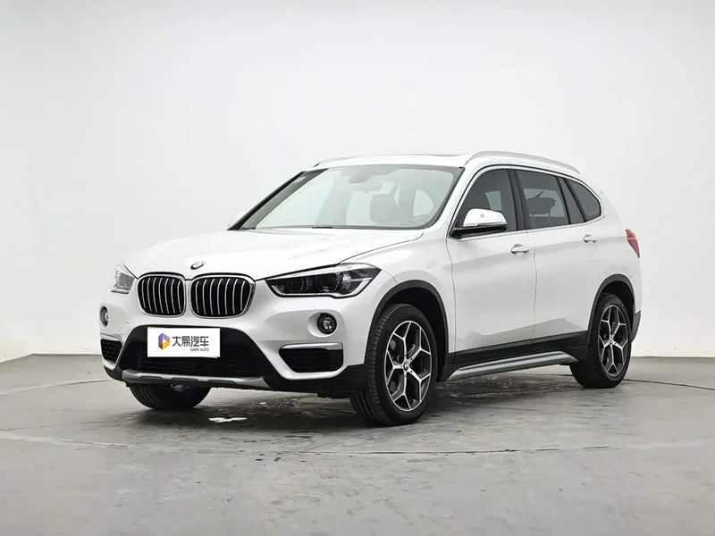 BMW X1 — фото 1