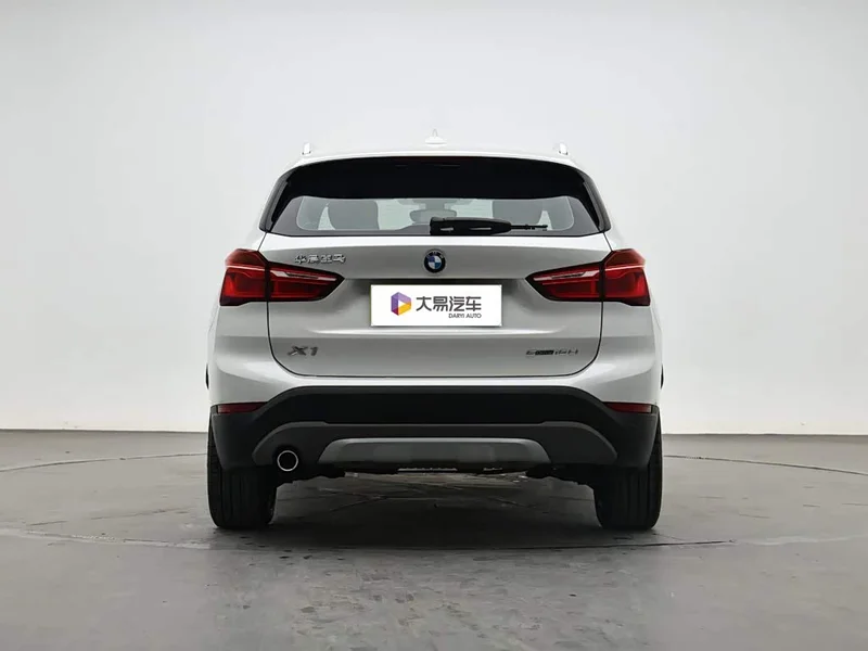 BMW X1 — фото 4