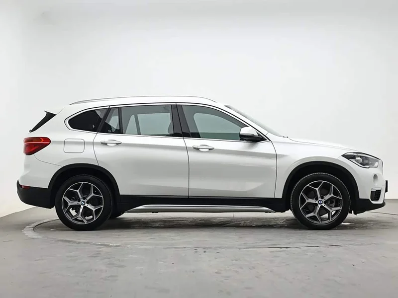 BMW X1 — фото 5