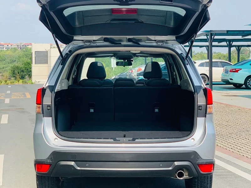 Subaru Forester — фото 14