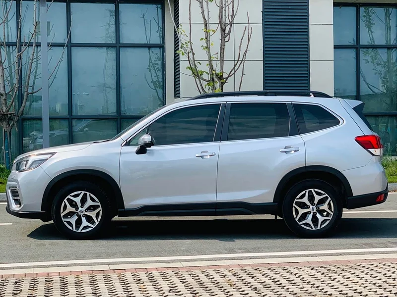 Subaru Forester — фото 5