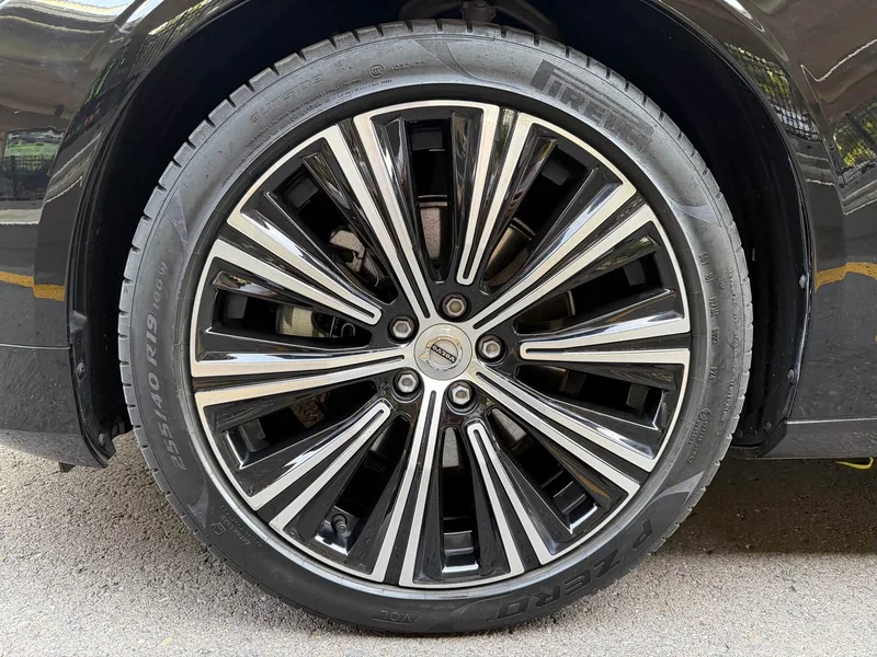 Volvo S90 — фото 15