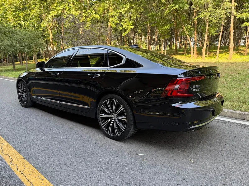 Volvo S90 — фото 4