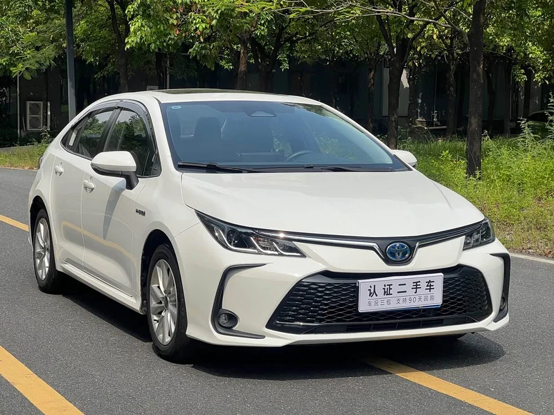 Toyota Corolla — фото 3