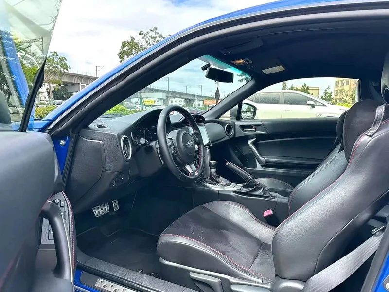 Subaru BRZ — фото 4