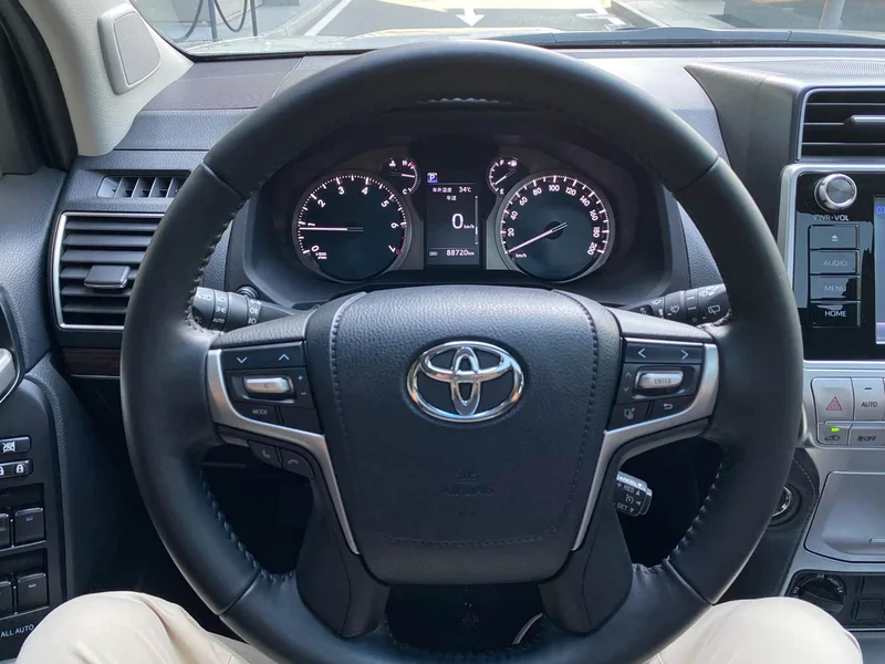 Toyota Prado — фото 15
