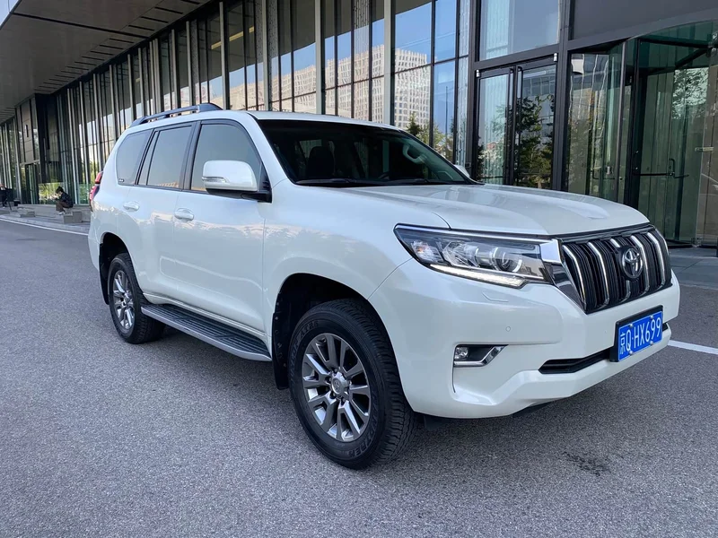 Toyota Prado — фото 2