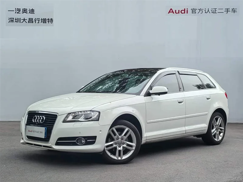 Audi A3 — фото 1