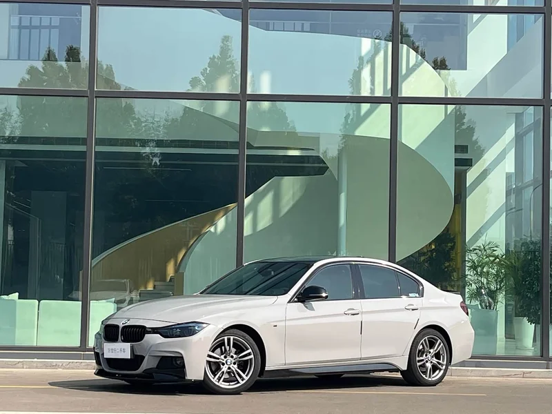 BMW 3-Series — фото 1