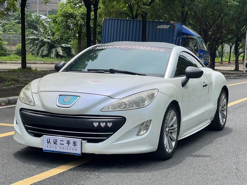 Peugeot RCZ — фото 1
