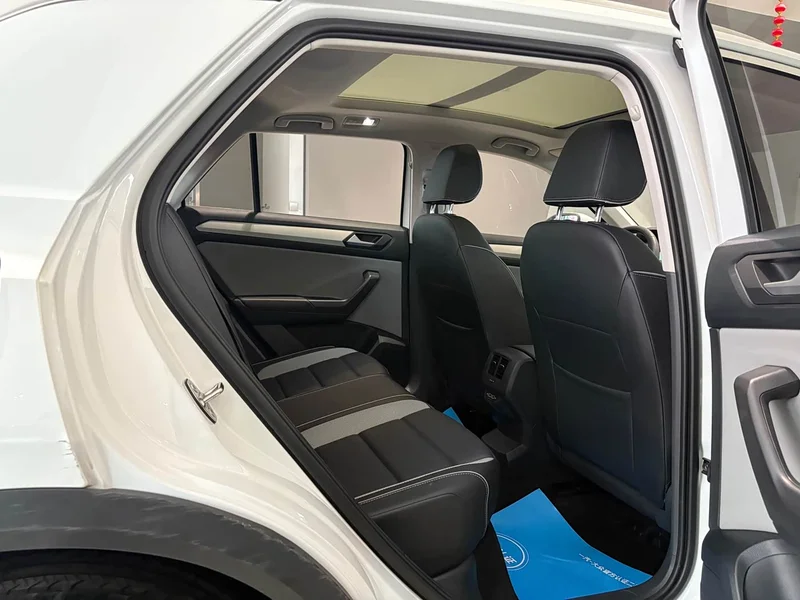Volkswagen T-ROC Tange — фото 15