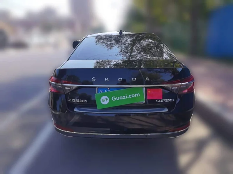 Skoda Superb — фото 3