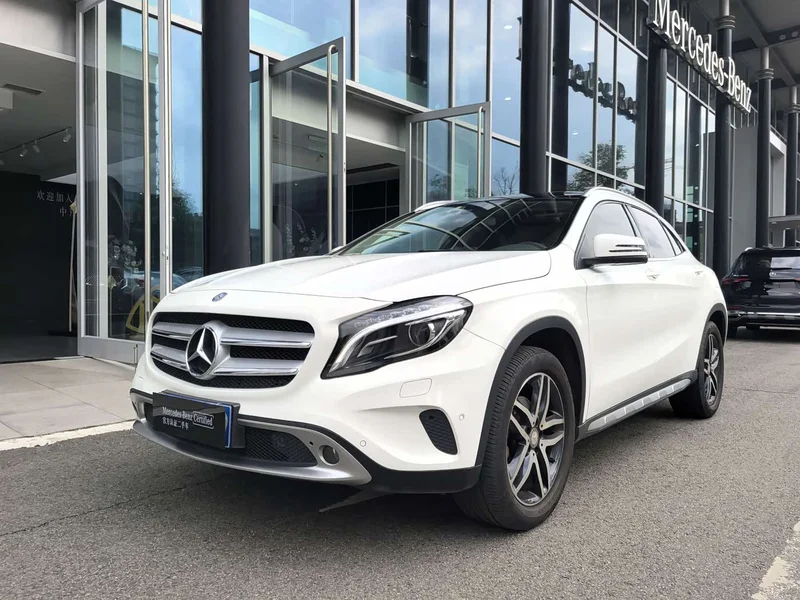 Mercedes-Benz GLA — фото 1