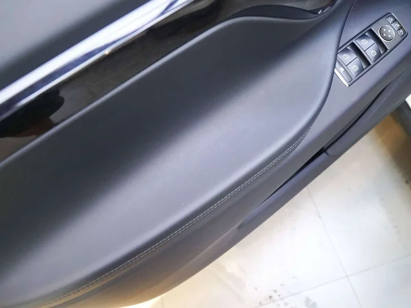Tesla Model X — фото 13
