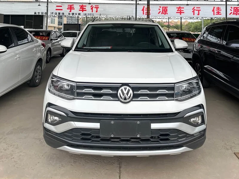 Volkswagen T-Cross — фото 1
