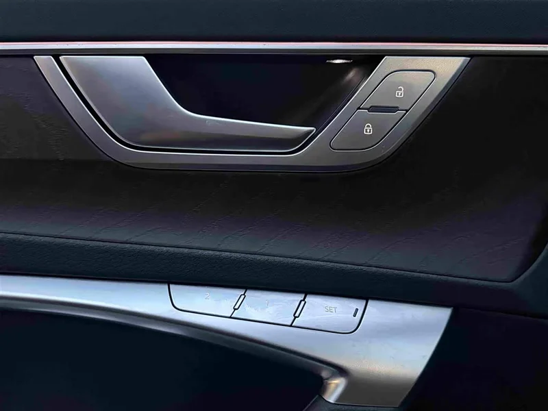 Audi A6L — фото 17