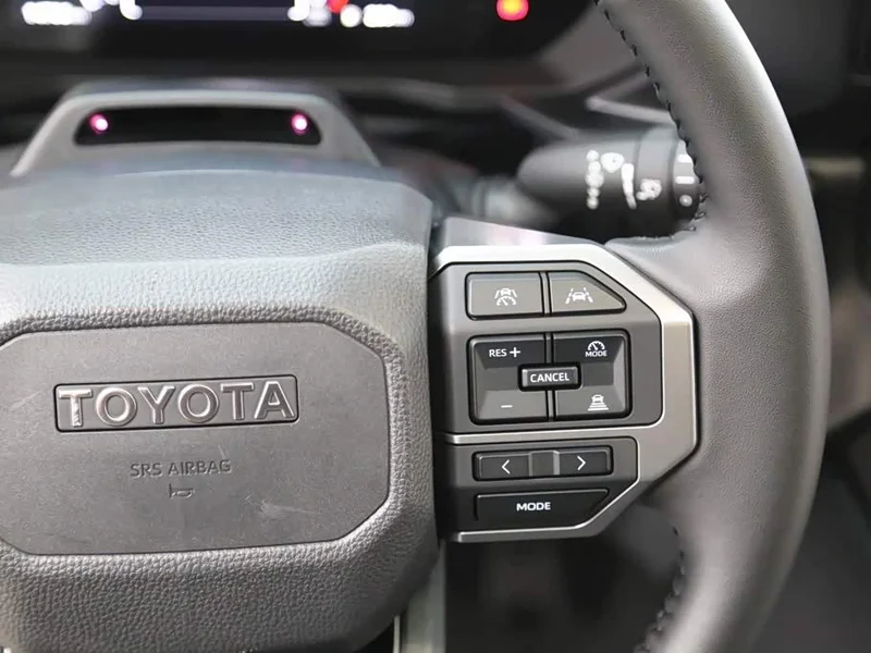 Toyota Prado — фото 17