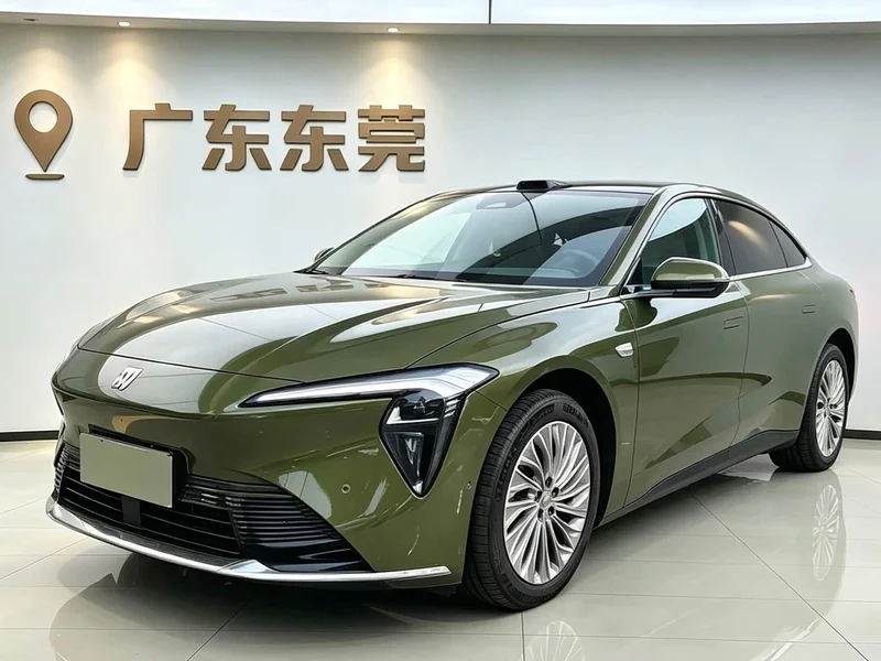 Buick ZhiJing L7 — фото 1