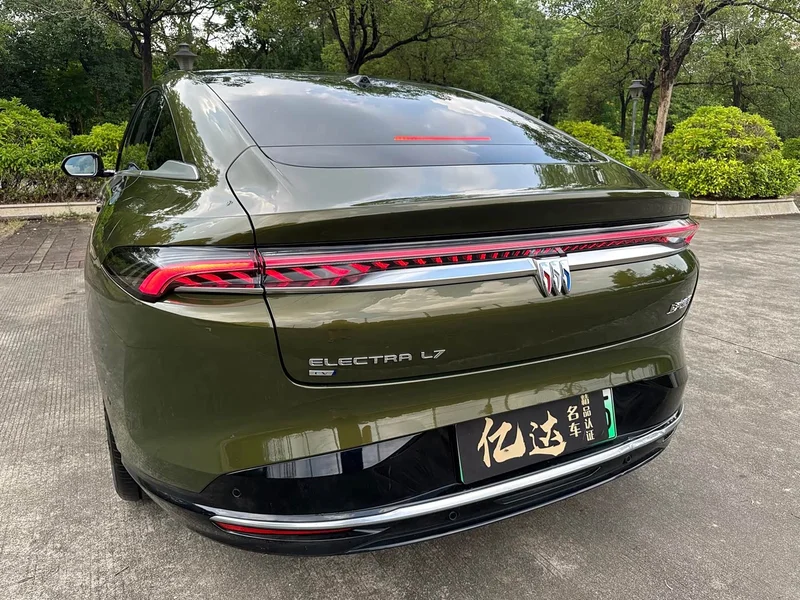 Buick ZhiJing L7 — фото 17