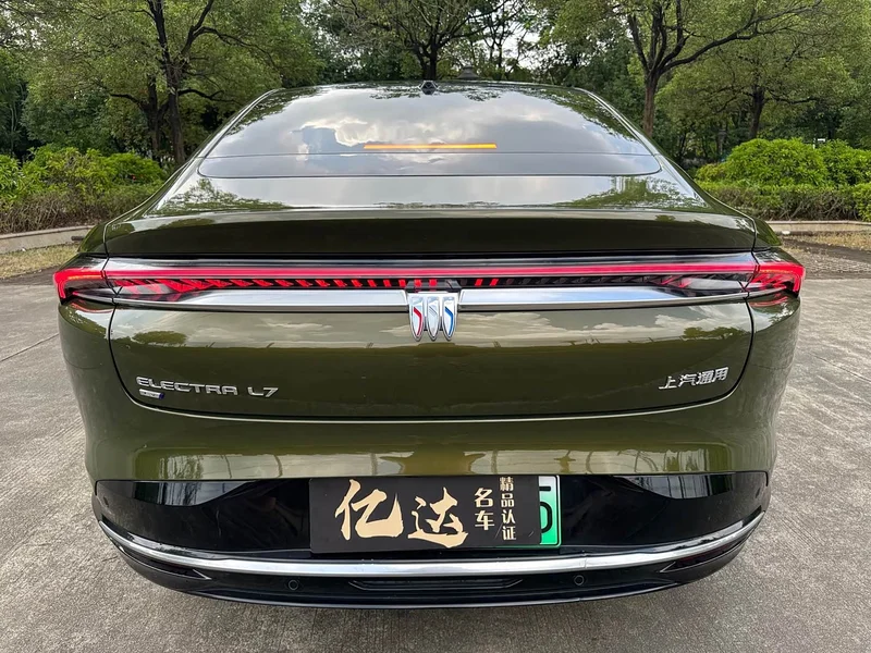 Buick ZhiJing L7 — фото 18