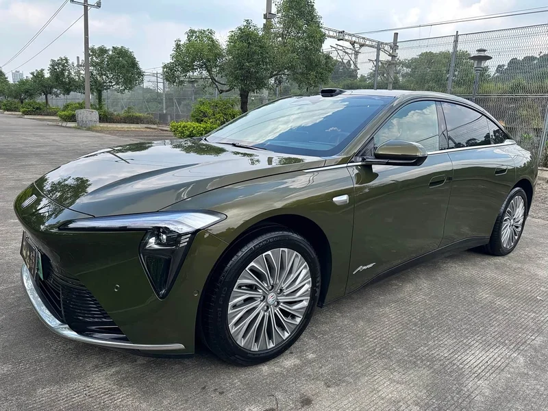 Buick ZhiJing L7 — фото 2
