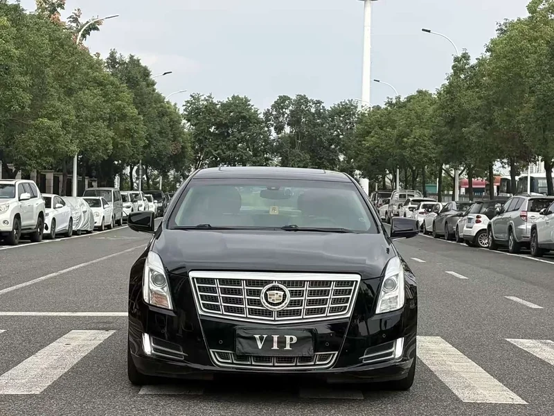 Cadillac XTS — фото 2