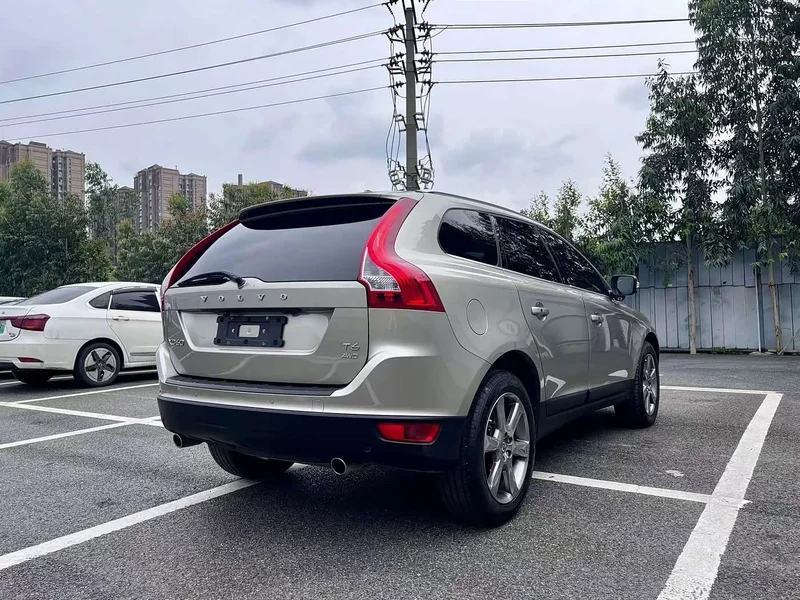 Volvo XC60 (Imported) — фото 4