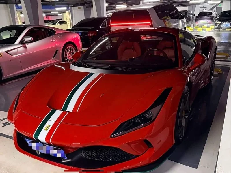 Ferrari F8 — фото 1