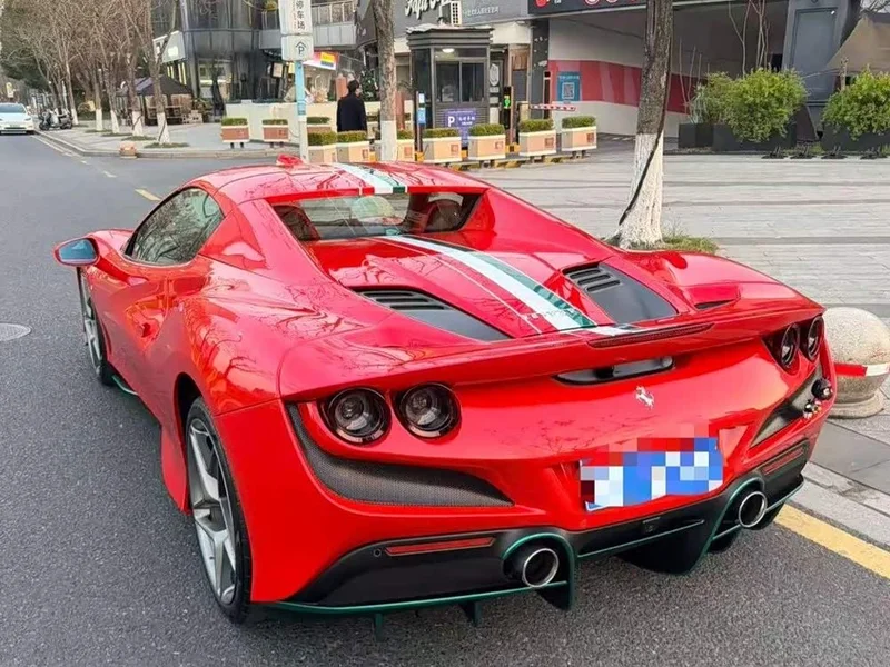 Ferrari F8 — фото 3