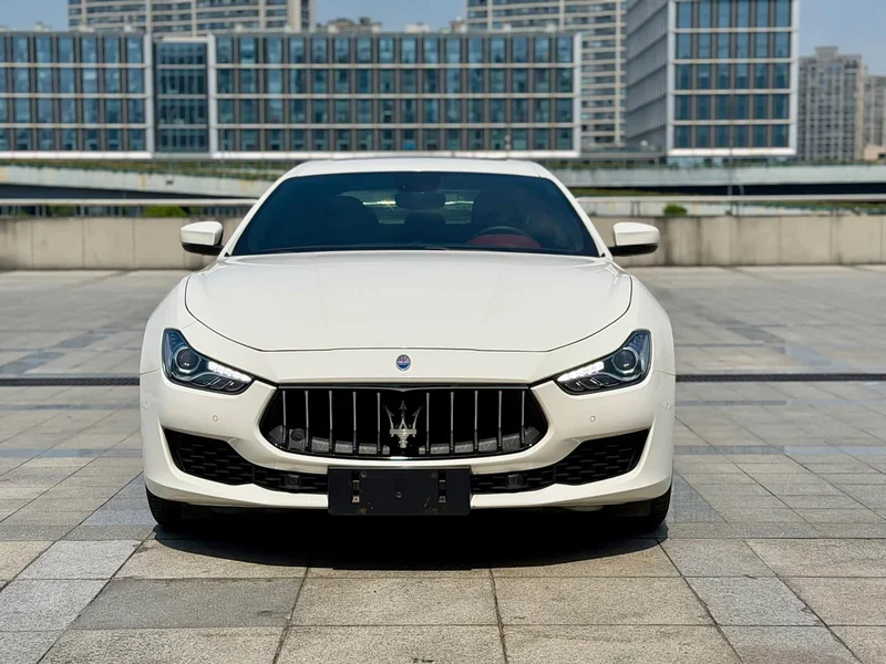 Maserati Ghibli — фото 1