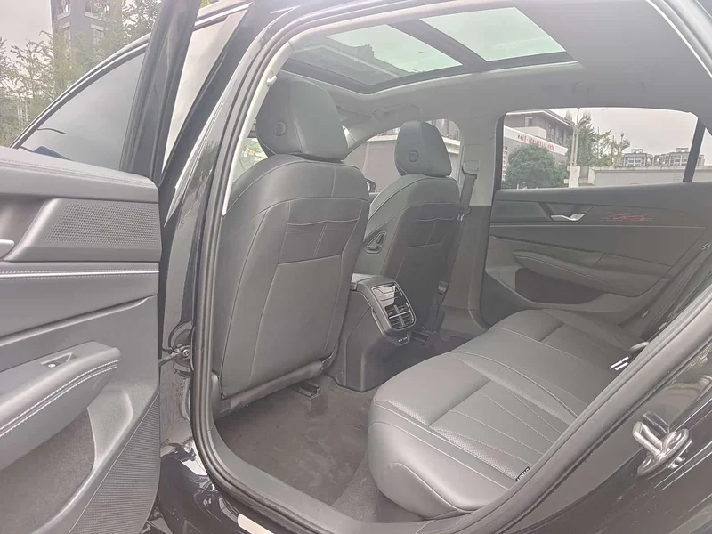 Volkswagen Passat — фото 4
