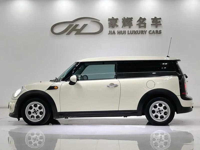 MINI CLUBMAN — фото 4
