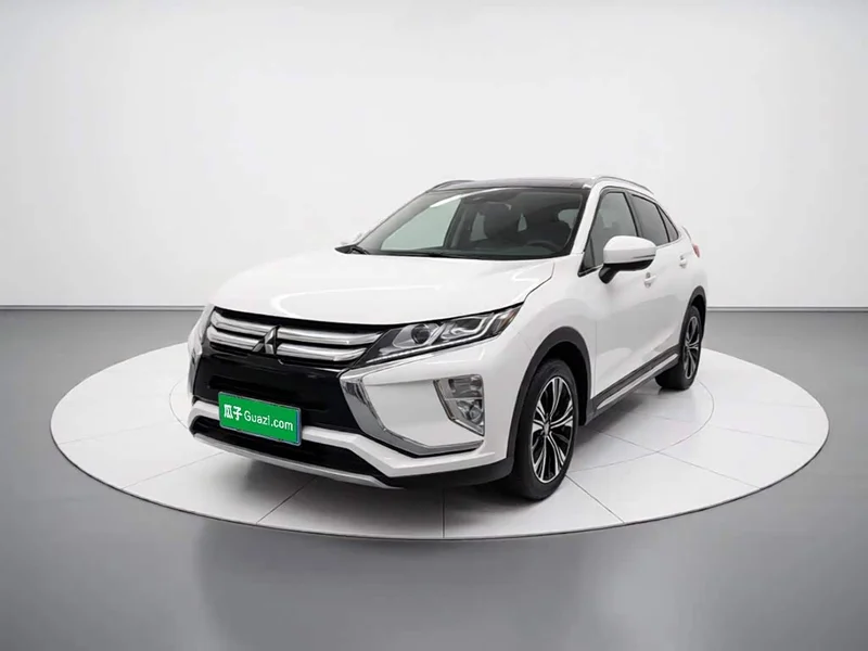 Mitsubishi Eclipse Cross — фото 1