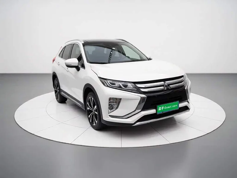 Mitsubishi Eclipse Cross — фото 3