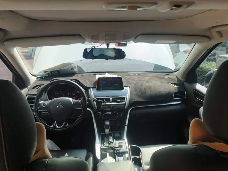 Mitsubishi Eclipse Cross — фото 10