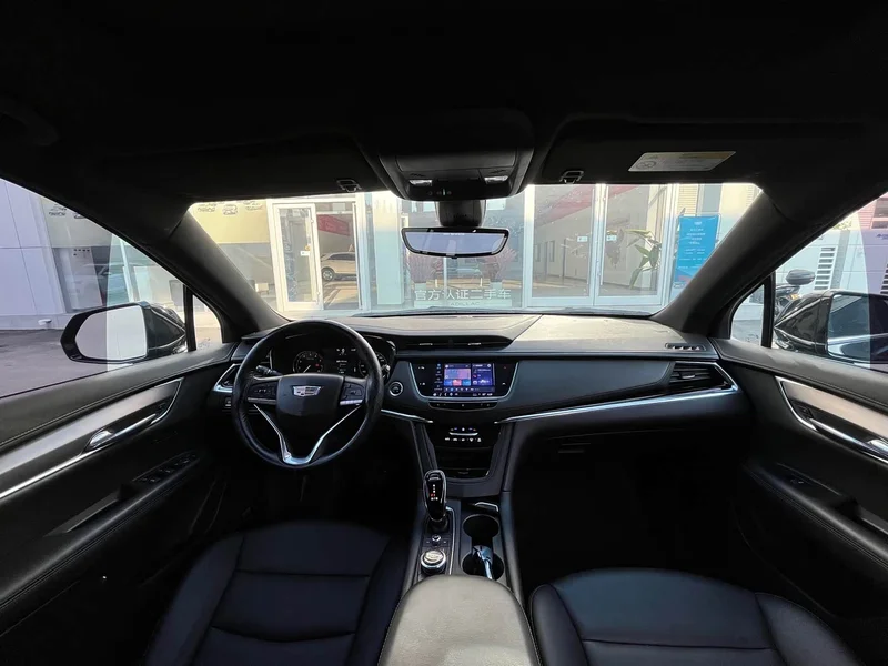 Cadillac XT6 — фото 19