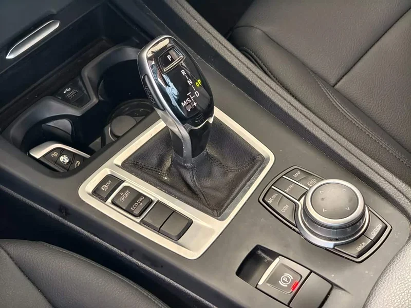 BMW 1-Series — фото 10