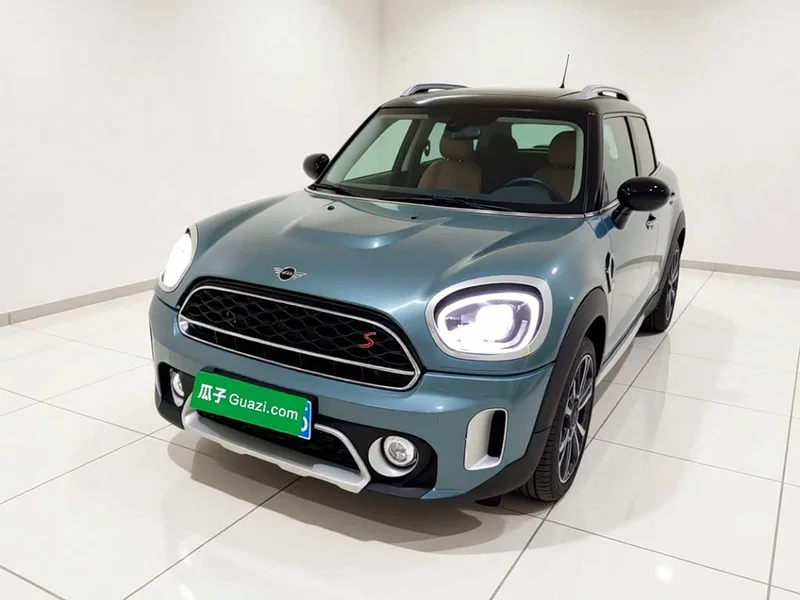 MINI COUNTRYMAN — фото 1