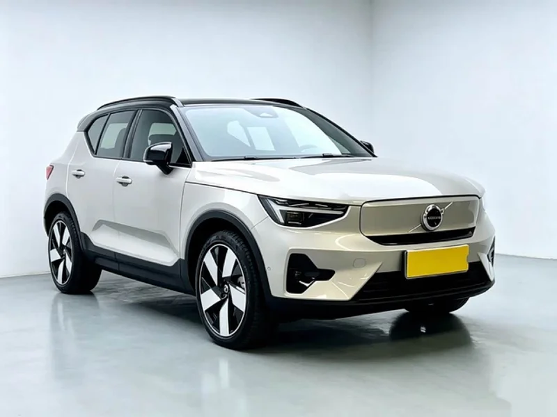 Volvo XC40 New Energy — фото 3