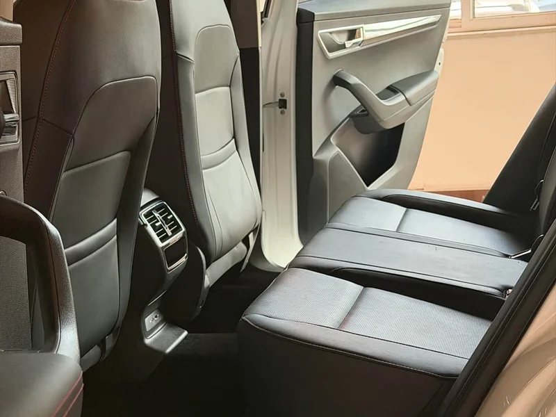 Skoda Karoq — фото 11