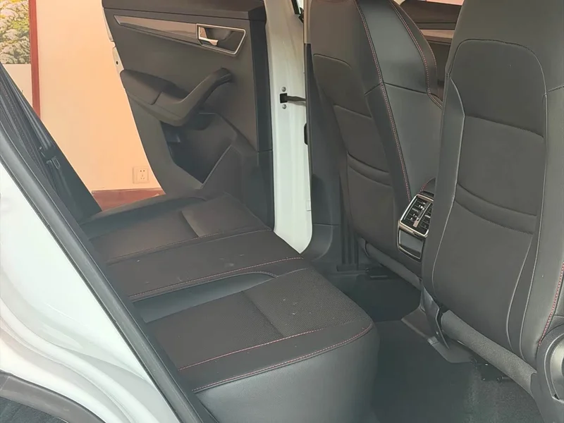 Skoda Karoq — фото 12