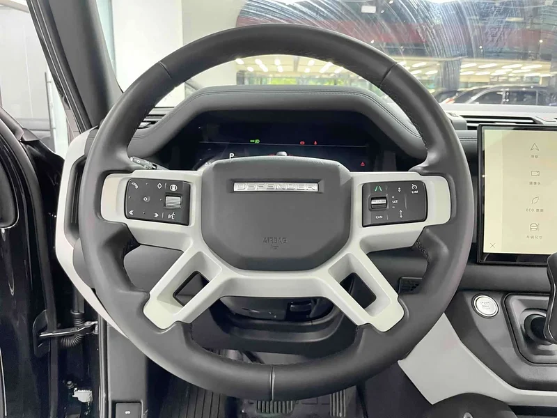 Land Rover Defender — фото 18
