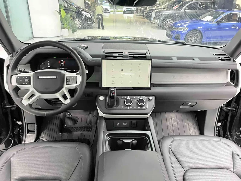 Land Rover Defender — фото 4