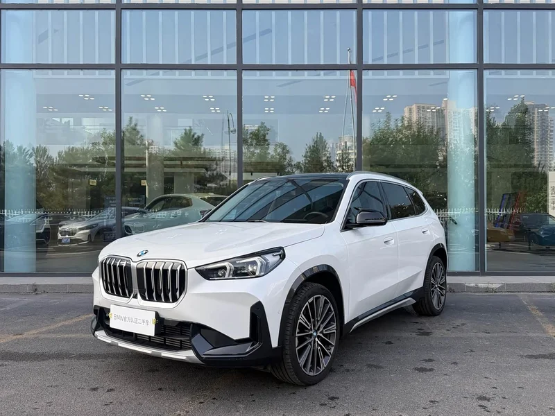 BMW X1 — фото 1