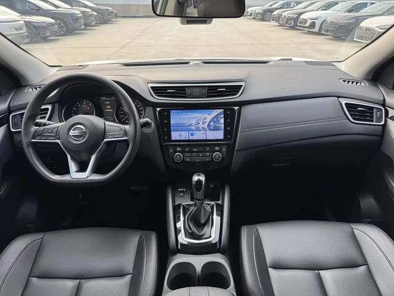 Nissan Qashqai — фото 9