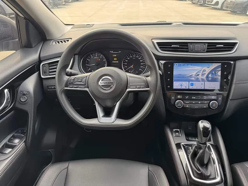 Nissan Qashqai — фото 10