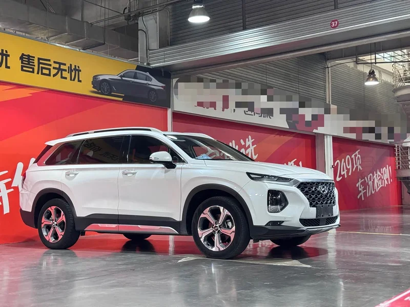 Hyundai Santa Fe — фото 3