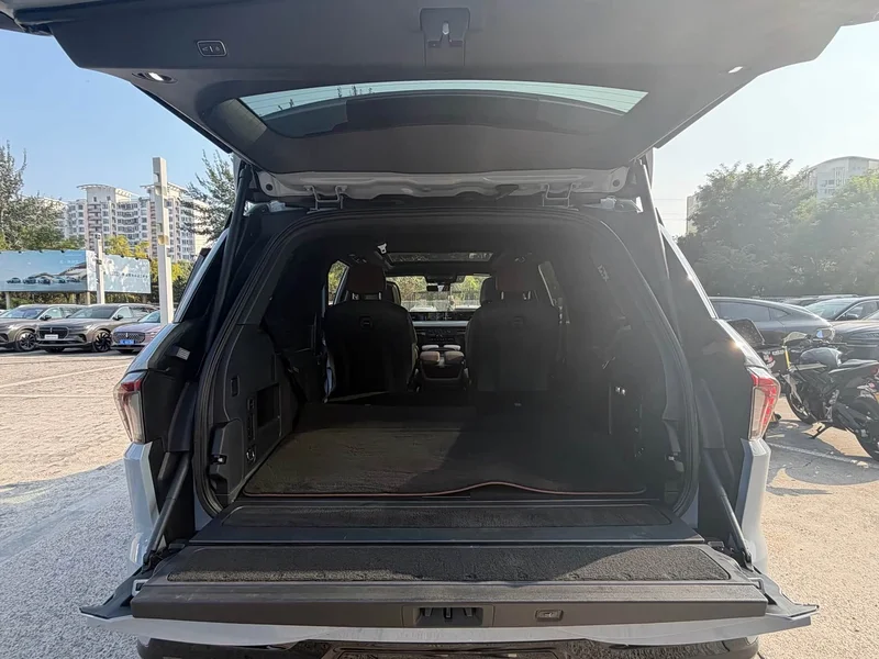 Lincoln Navigator — фото 14